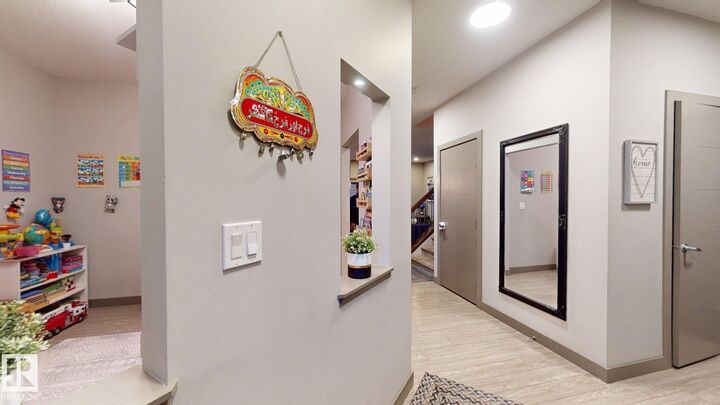 Property Photo:  8031 Evans Crescent NW  AB T6M 0T7 