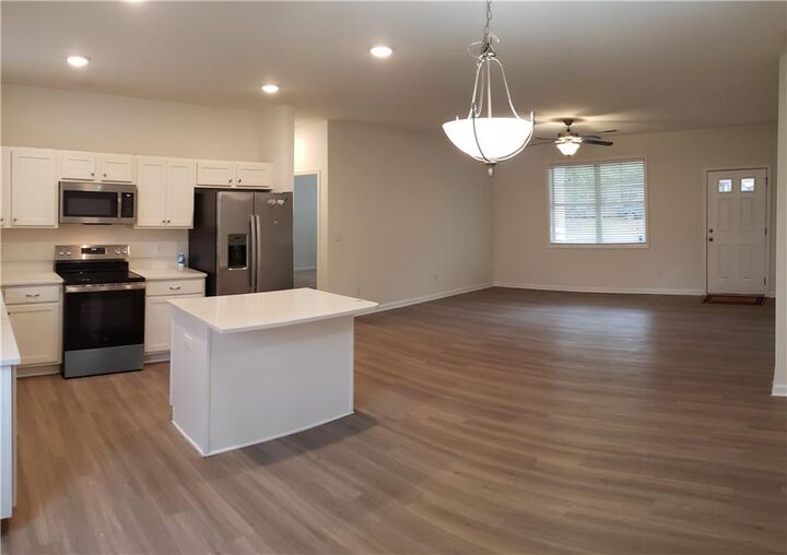 Property Photo: 1151 Pontiac Circle GA 30168