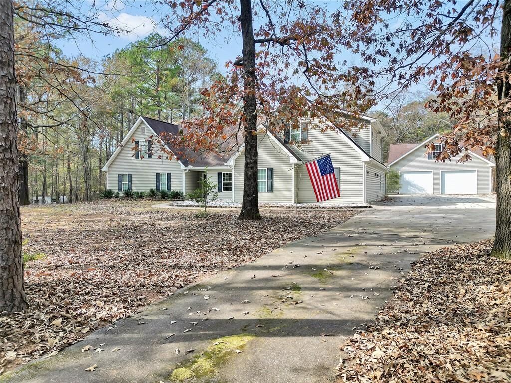 Property Photo: 165 Riverbrooke Terrace GA 30016