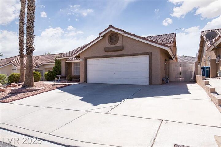 Property Photo:  185 Laguna Landing Drive  NV 89002 