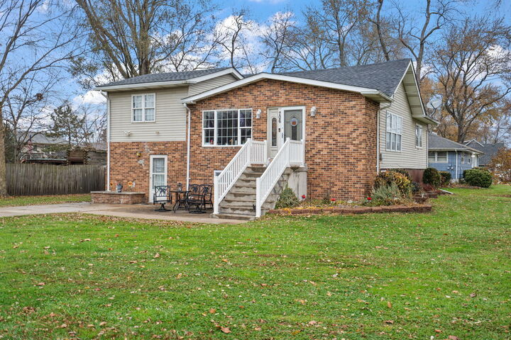 Property Photo:  706 N Colfax Street  IN 46319 