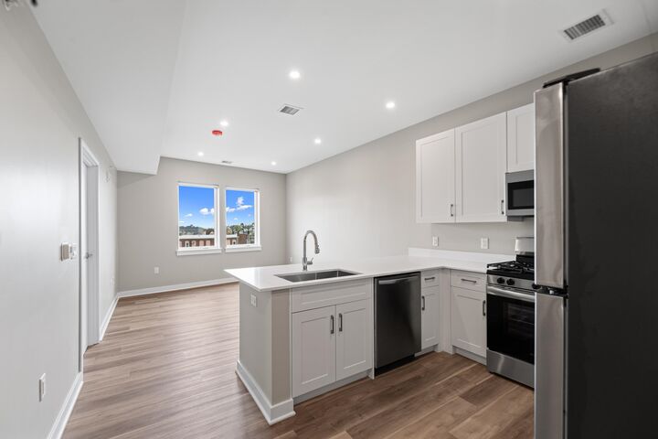 Property Photo:  475 Communipaw Ave 505  NJ 07304 