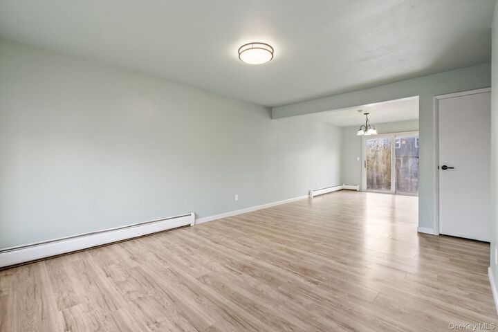 Property Photo:  4 Palmer Court  NY 12543 