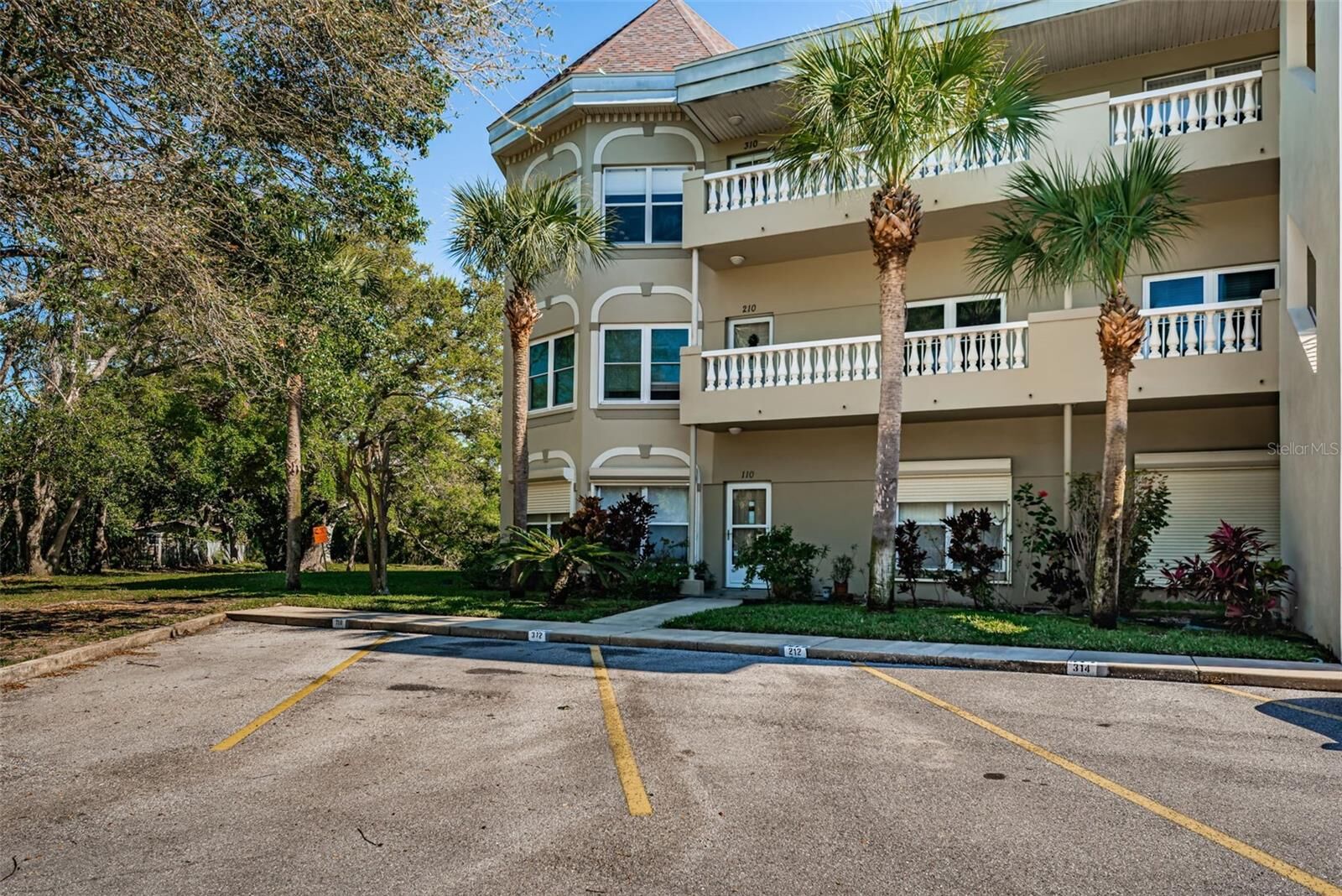 Property Photo:  2019 Utopian Drive W 310  FL 33763 