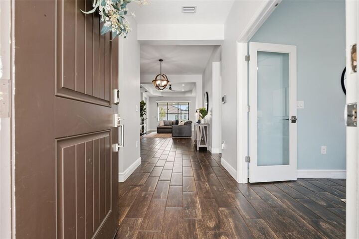 Property Photo:  200 Benedetto Court  FL 34275 