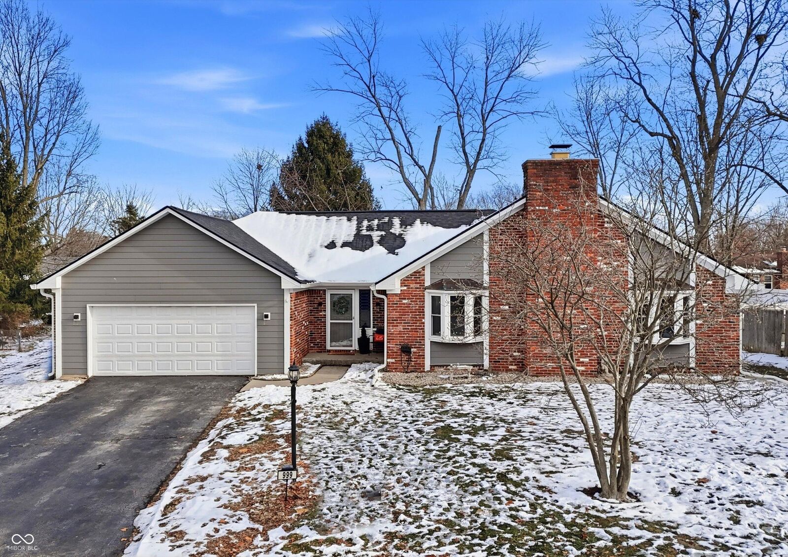 Property Photo:  999 Shoreline Circle  IN 46034 