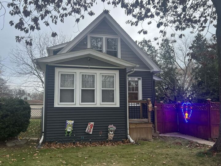 5634 N 37th St  Milwaukee WI 53209 photo