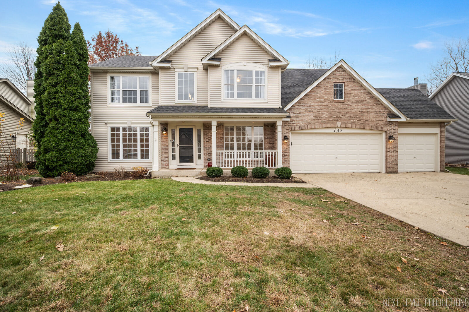 Property Photo:  458 Greenview Lane  IL 60543 