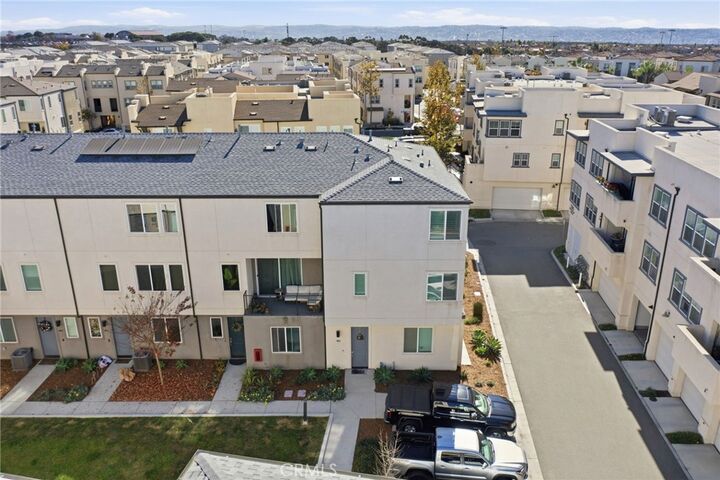 Property Photo:  5402 Calle Sandwaves  CA 92154 