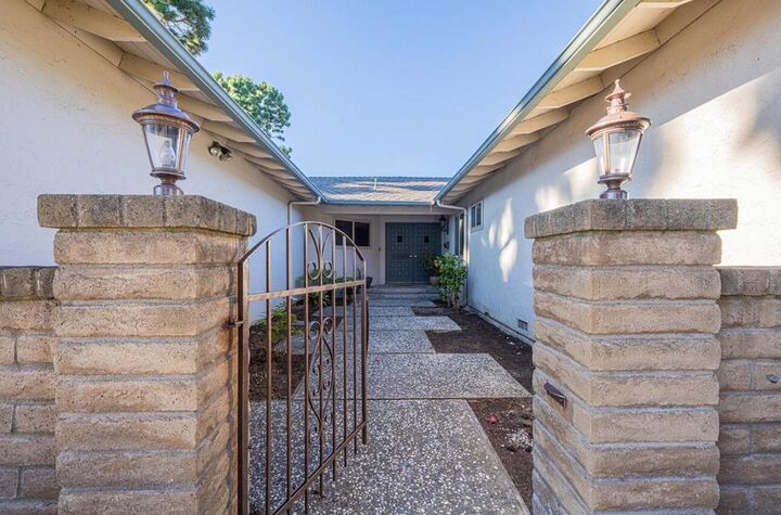 Property Photo:  1007 Driftwood Place  CA 93901 