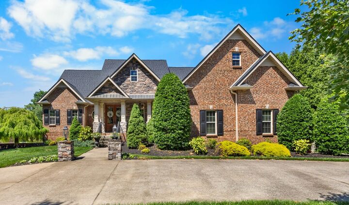 569 Pond Apple Rd  Clarksville TN 37043 photo