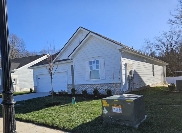 Property Photo:  340 Stonehaus Circle  TN 37013 