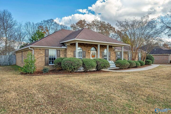 Property Photo: 109 Rain Oak Drive AL 35749