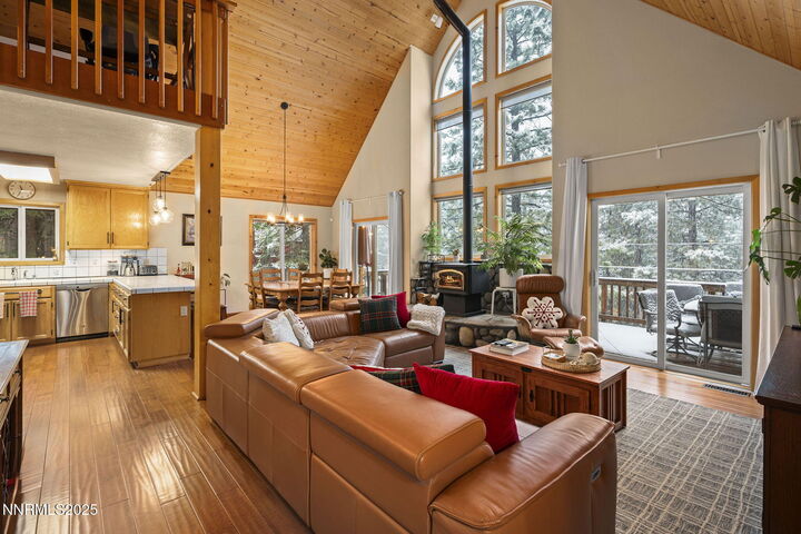 Property Photo: 7685 Kingswood Drive CA 96143