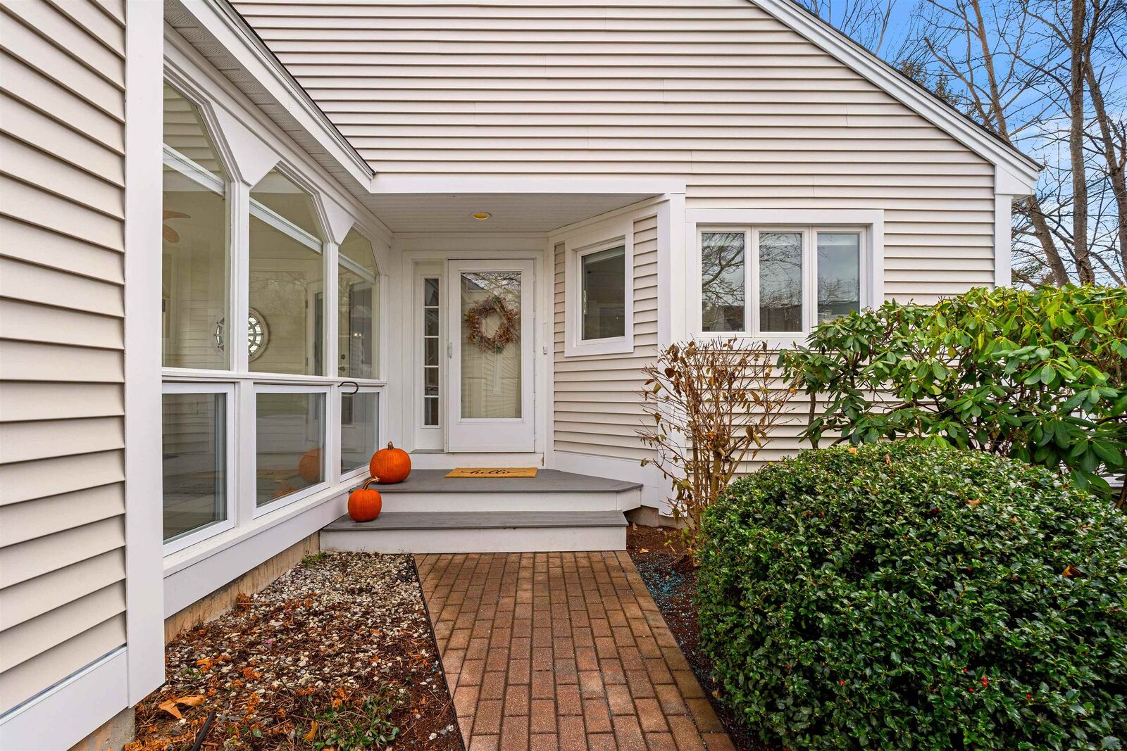 Property Photo:  755 Straw Hill Road  NH 03104-1681 