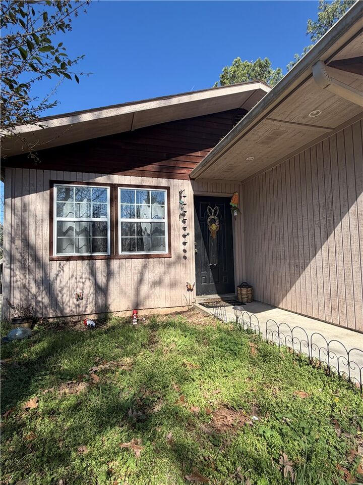 Property Photo: 8229 Chestnut Drive AR 72756