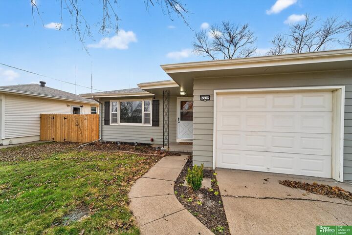 Property Photo: 6312 N 68 Street NE 68104