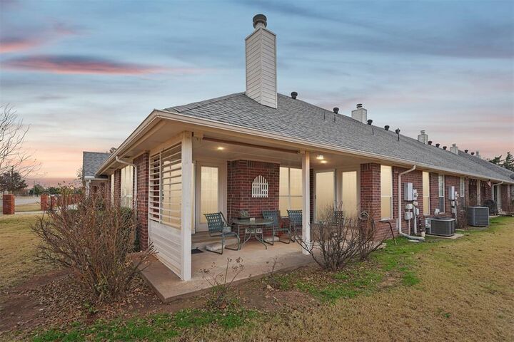 Property Photo:  11941 N Mustang Road  OK 73099 