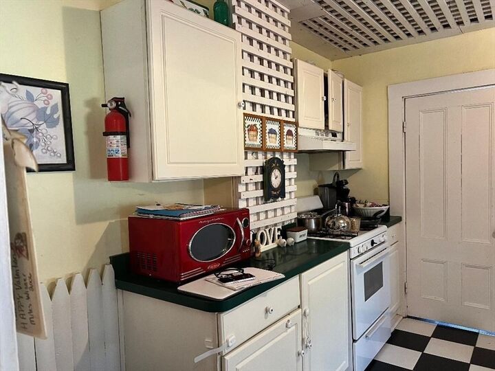 Property Photo:  13 Nelson St 13  MA 01890 
