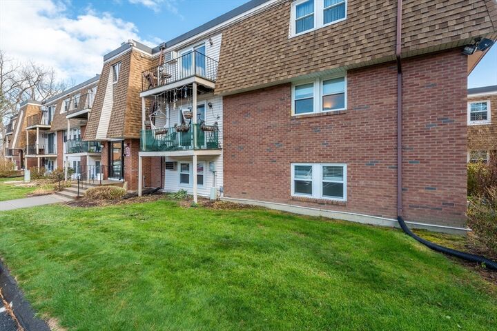 Property Photo:  80 Damon Rd 5104  MA 01060 