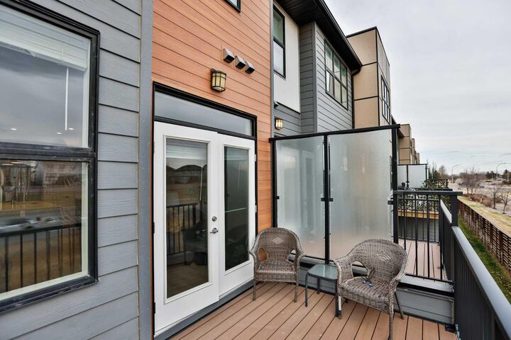 Property Photo:  73 Aquitania Circle W 4  AB T1J 5M5 