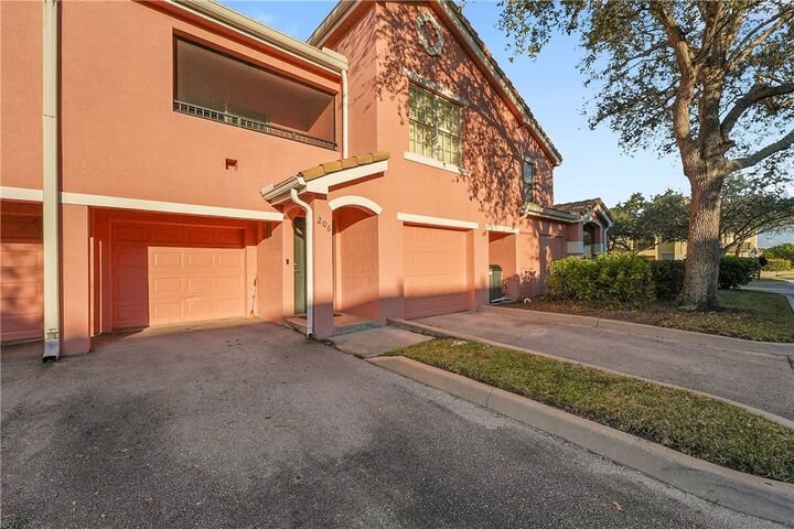 Property Photo:  162 SW Peacock Boulevard 32-206  FL 34986 
