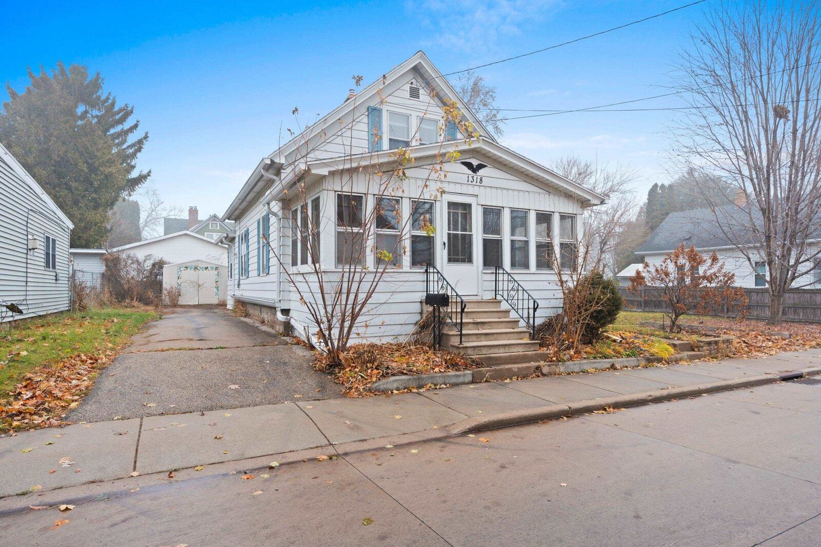 Property Photo: 1318 Babbitz Avenue WI 54901-5302