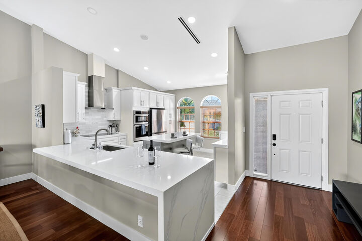 Property Photo:  305 Ryder Cup Circle  FL 33418 