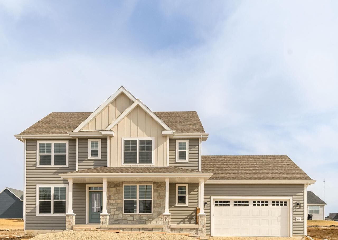 Property Photo: 525 Clear Pond Way WI 53593