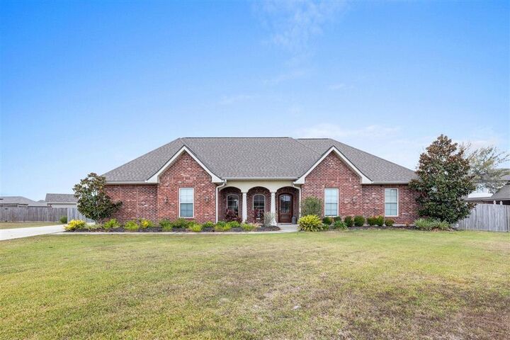 Property Photo: 2419 Tay Tay Drive LA 70611