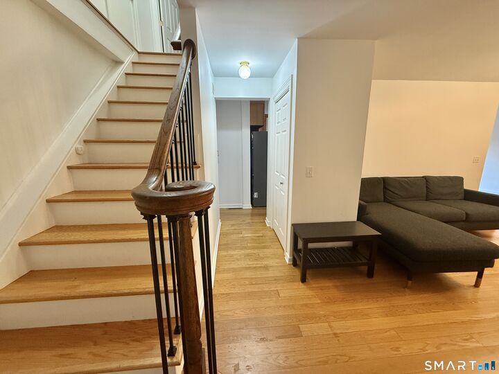 Property Photo: 70 Renwick Place CT 06604