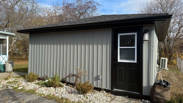 Photo de la propriété:  29 Ford Crescent  ON N6G 1H8 