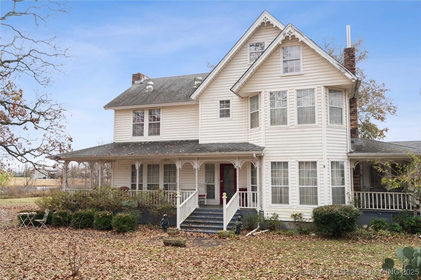 Property Photo: 514 N Highway 10 OK 74435