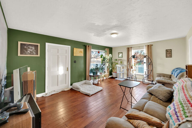 Property Photo:  2618 S 300 E  UT 84115 