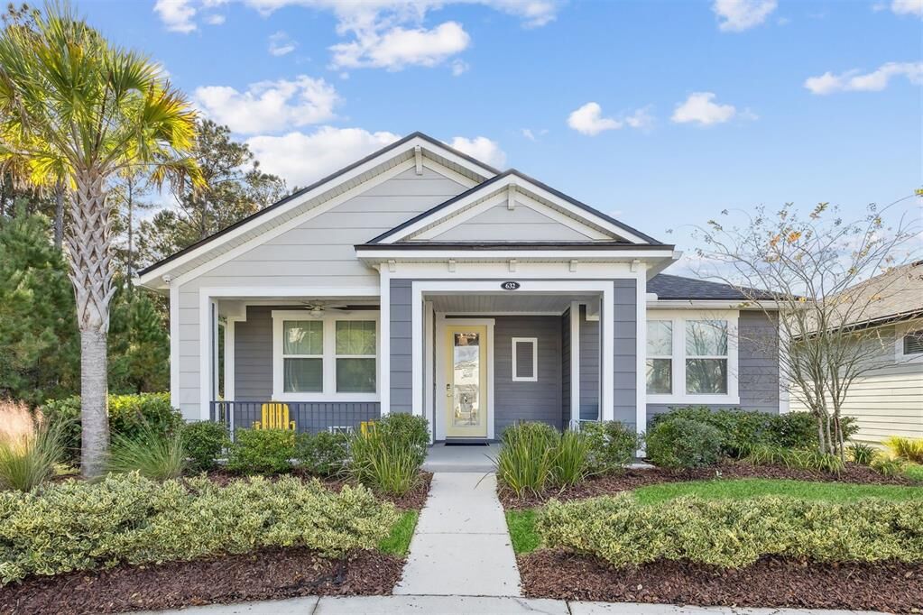 Property Photo:  632 Palmetto Place  FL 32097 