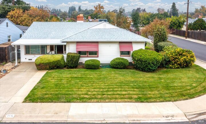 Property Photo: 106 Birch Street CA 95688