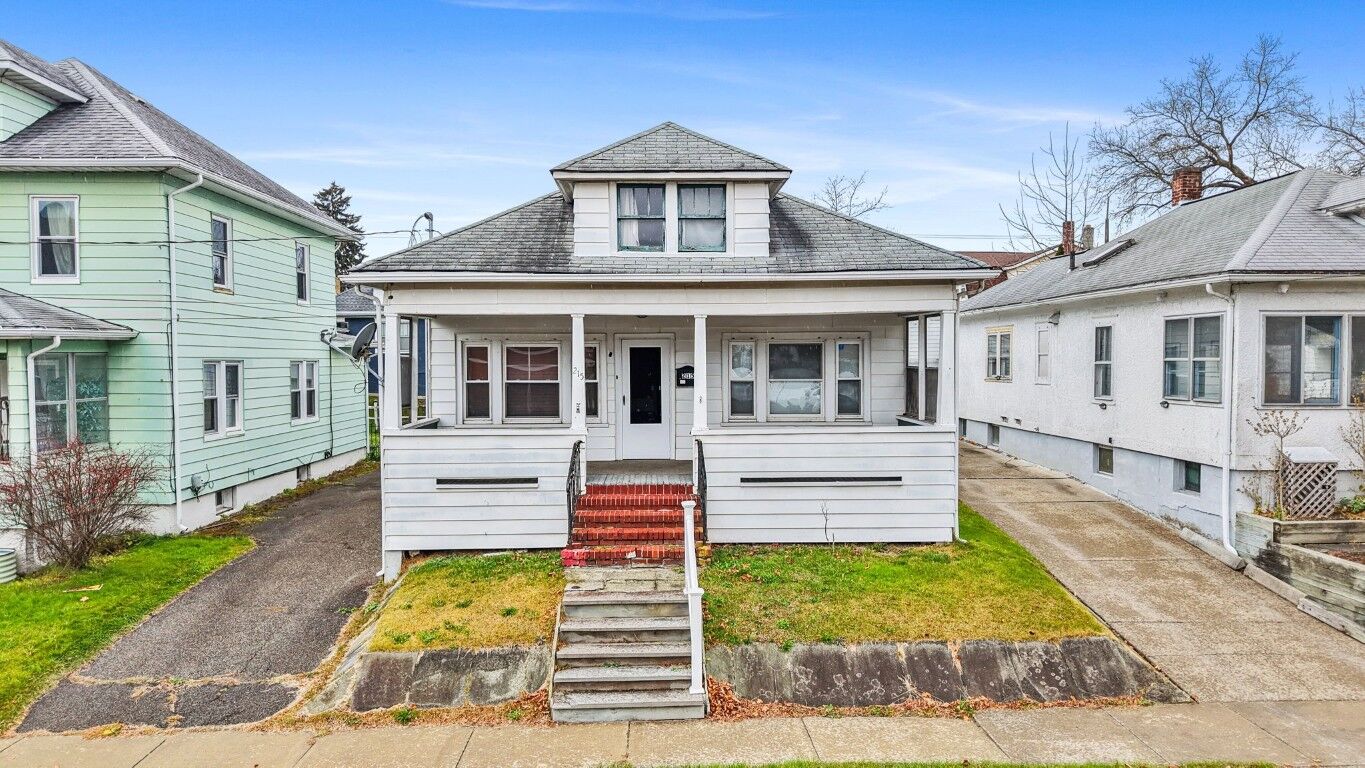 Property Photo:  215 N McKinley Avenue  NY 13760 