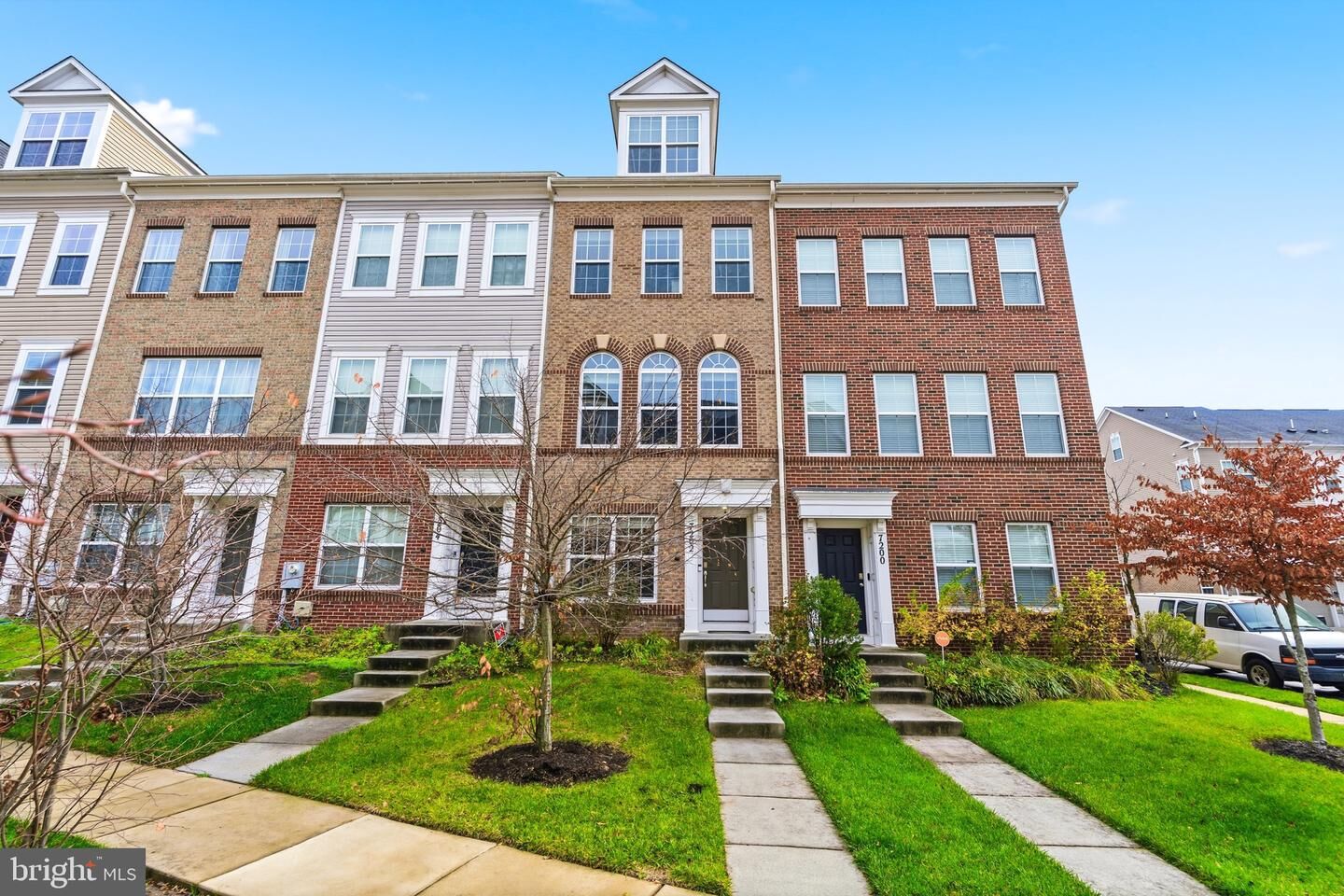 Property Photo: 7202 Silver Thorn Way MD 20705