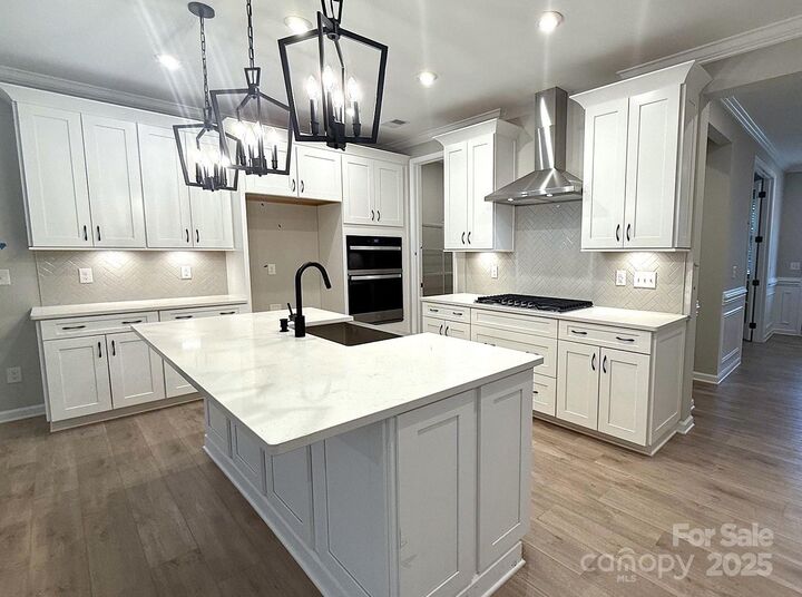 Property Photo: 9854 Quercus Lane NC 28078