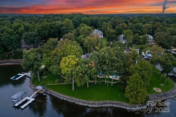 Property Photo: 115 Emerald Point Lane NC 28117