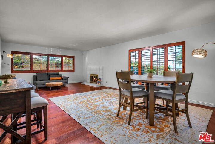 Property Photo:  2925 Dona Susana Dr  CA 91604 