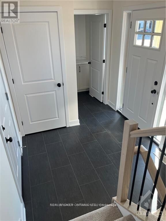 Photo de la propriété: 87 Staples Boulevard ON K7A 0B8