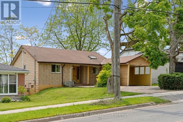 Photo de la propriété: 411 Highland Road ON K9H 5J6