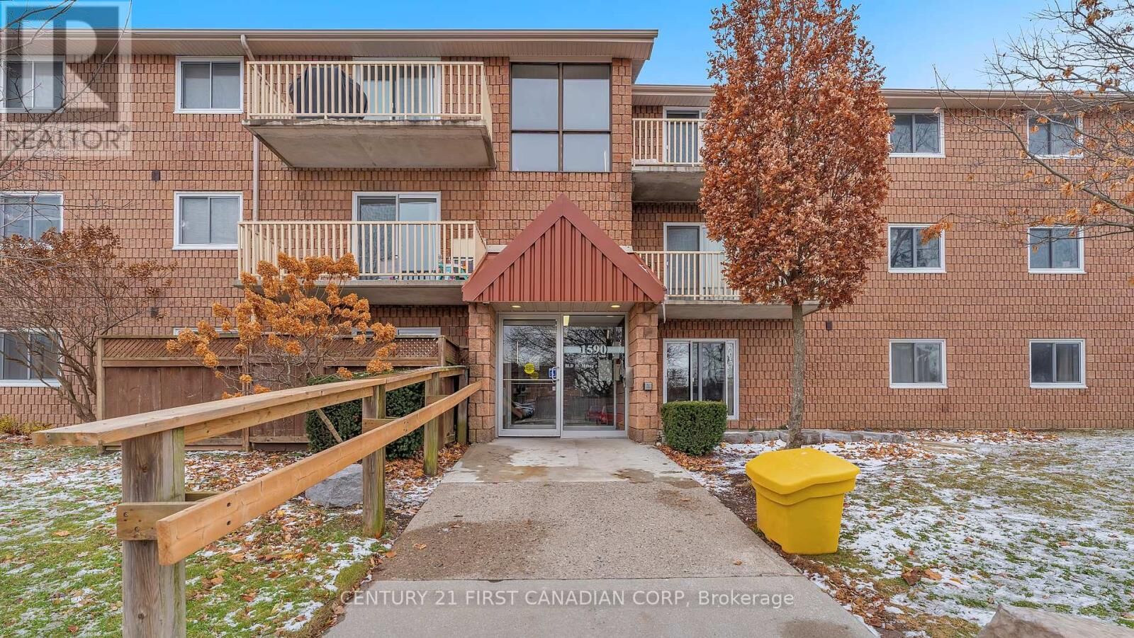 Property Photo:  1590 Ernest Avenue 104  ON N6E 2V4 