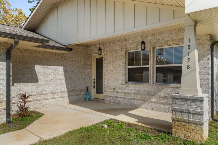 Property Photo: 1015B Creel Street FL 32547