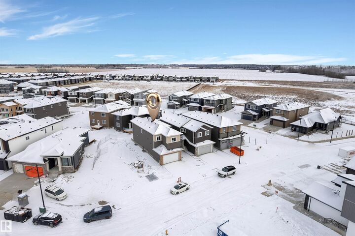 Property Photo:  31 Eldridge Point(E)  AB T8N 8C3 