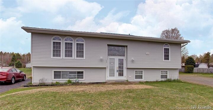 29 Snowball Crescent  Nackawic NB E6G 1C9 photo