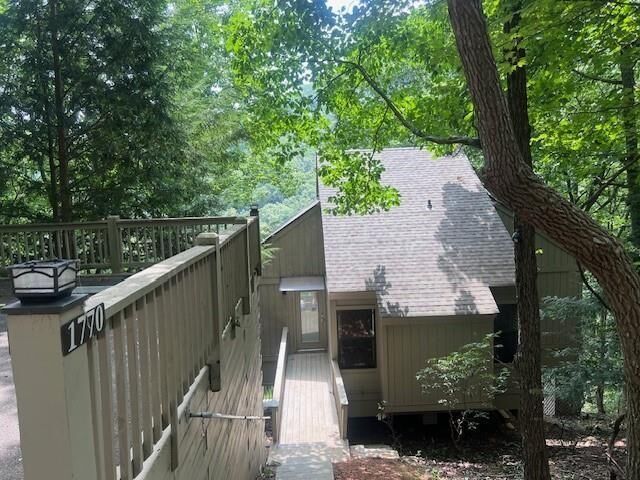 Property Photo: 1770 Valley View Drive S GA 30143
