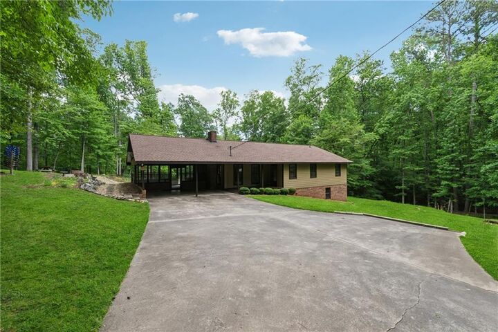 Property Photo: 2270 Dinsmore Road GA 30004