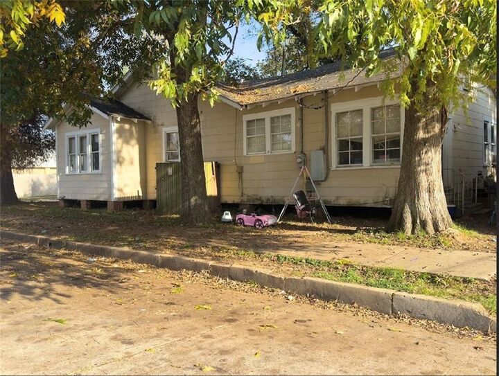 Property Photo:  504 Chester Street Street  LA 71301 